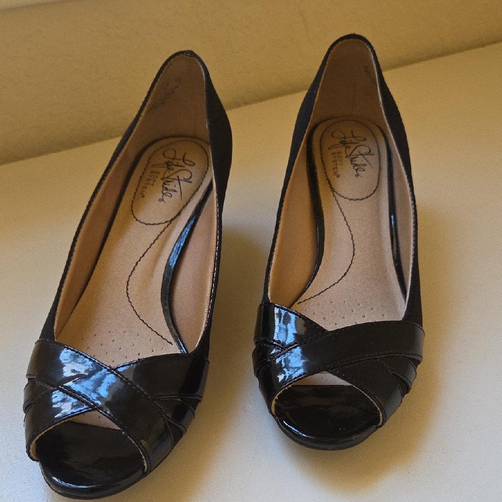 Life Stride Black Patent Peep-Toe Heels